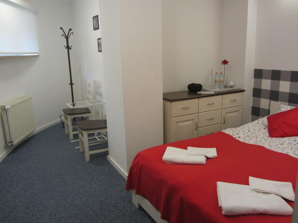 Ll20 Hostel วอร์ซอ ภายนอก รูปภาพ