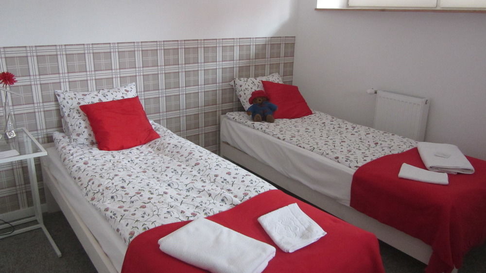 Ll20 Hostel วอร์ซอ ภายนอก รูปภาพ